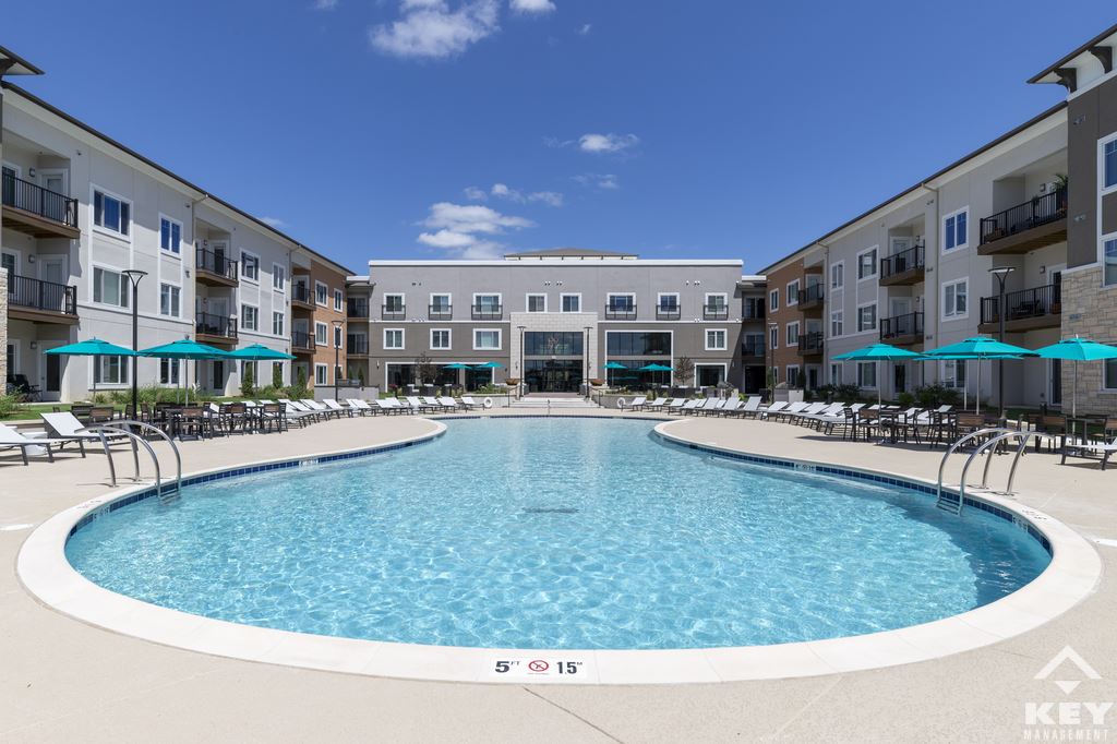 Uptown Landing II - Resort Inspired Pool